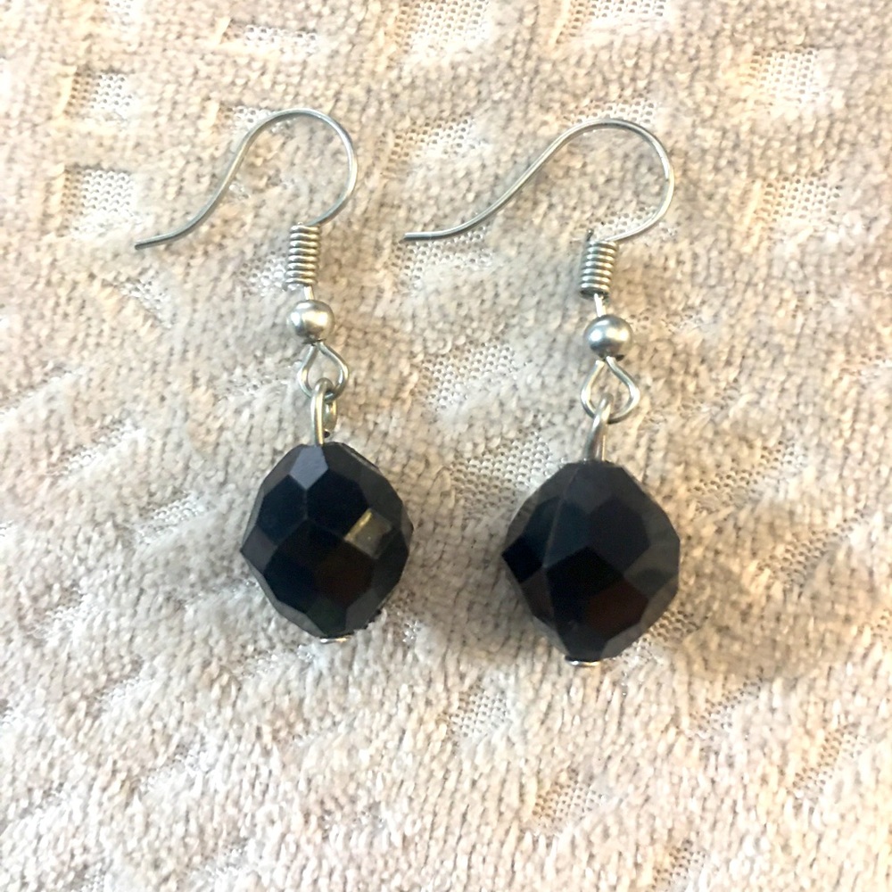 Black bead dangle earrings